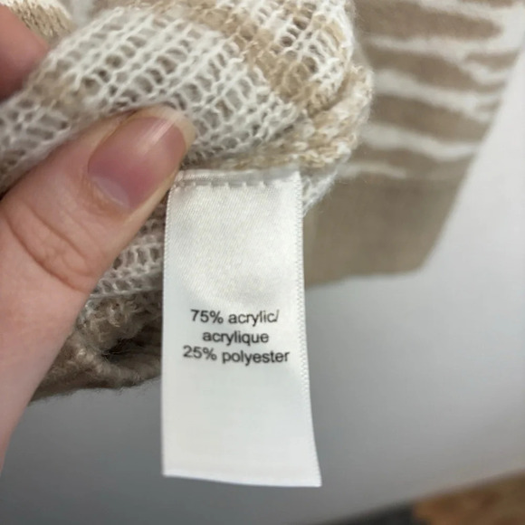 Maurice’s Beige Zebra Mock Neck Pullover Knit Sweater L - Picture 5 of 8